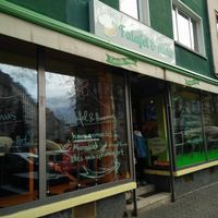 view from the street at Falafel & mehr in Frankfurt