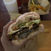 Burger de feijão com tofu fumado   at B-Vegan in Salvador