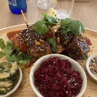 Tempeh and Papaya at The Green Spot in Barcelona