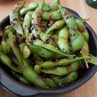 edame beans as appetizer at The Green Spot in Barcelona