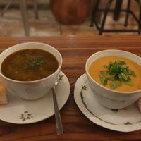 Spinach bulgur soup and oriental lentil soup at Franz Soupmarine in Heidelberg