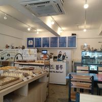 😊 at Haemil Bakery in Seoul