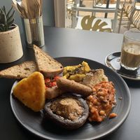  House Fry Up with Scrambled Tofu at The Plant Room in Brighton