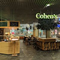 The front showing takeaway on left and restaurant on right at Cohen's Smartfood in Vienna