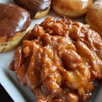 Vegan Donuts! #Veganuary at Family Donuts & Deli in Carmichael