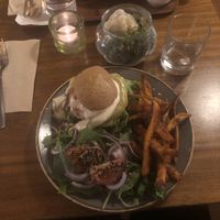 Bbq vegan-Burger  at Ecocafeet in Ostersund