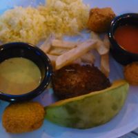 Vegan Nuggets with Yummy Rice and avocado at Los Robots in Medellin