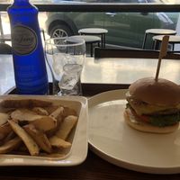 Huggie Burger and Wedges at Huggers - 허거스 in Seoul