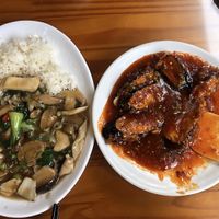 가지칠리와 버섯덮바ㅂ at Gawon - 가원 in Seoul