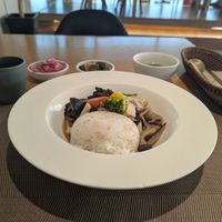 a mushroom/beancurd plate with a portion of rice, two types of pickles (cabbage & some type of pepper, looked like jalapeños but had no spice?) and a lil kelp soup! at Vegenarang in Busan