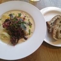Artichoke dip with olives and sourdough at Meatless District - Da Costabuurt in Amsterdam