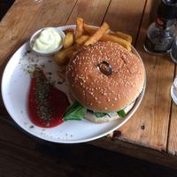 MD Burger- hearty! at Meatless District - Da Costabuurt in Amsterdam