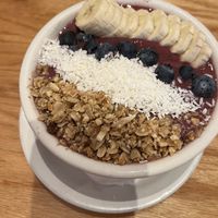 Smoothie bowl  at Sticky Fingers Diner in Washington