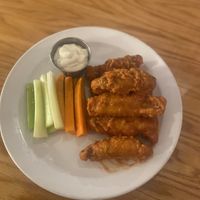 Buffalo wings  at Sticky Fingers Diner in Washington