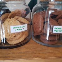 Cookies at BeBo Cold Press in Barcelona