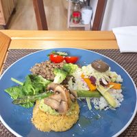 Vegan lunch at Happy Belly / Eat Smart in Tirana