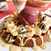 Waffles with acai ice cream at Raw Cafe - La Molina in Lima