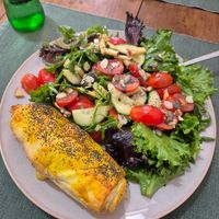 Folhado "Salchicha" & Salada at Green Beans in Lisbon