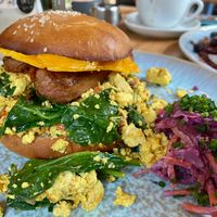Huge breakfast burger at Emmi's Kitchen - Glockenbach in Munich