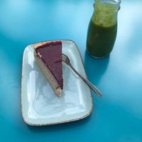Cheeeeeeesecake and smoothie   at Emmi's Kitchen - Glockenbach in Munich
