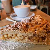 Apfel Streuselkuchen #Veganuary at Emmi's Kitchen - Glockenbach in Munich