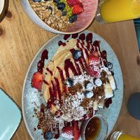 Pancakes look better than they are 🥺 but still very good just dense   at Emmi's Kitchen - Glockenbach in Munich