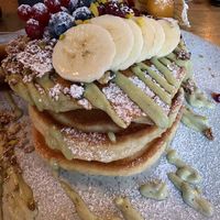Dinkel-Pancake mit Pistaziencreme  at Emmi's Kitchen - Glockenbach in Munich