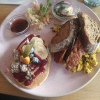 Ultimate breakfast at Emmi's Kitchen - Glockenbach in Munich