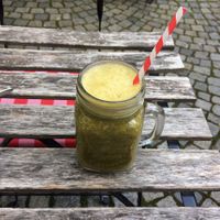 Energy boost smoothie at Emmi's Kitchen - Glockenbach in Munich