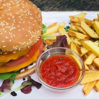 Jalapeño „Cheese“ Burger at Emmi's Kitchen - Glockenbach in Munich