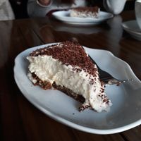 Vegan and gluten free cheesecake at LAS in Sopot