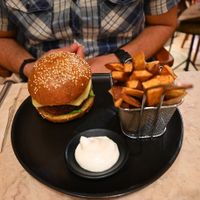 Hamburger at 26 Vegan Food Project in Lisbon