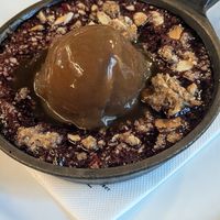 🍨🍓 Skillets Crumble (6€) at 26 Vegan Food Project in Lisbon