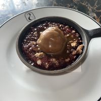 Berry skillet   at 26 Vegan Food Project in Lisbon