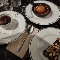 Dessert (berry crumble with icecream is fantastic) at 26 Vegan Food Project in Lisbon