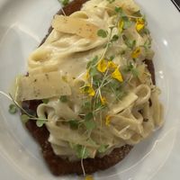Bistecca di seitan con tagliatelle   at 26 Vegan Food Project in Lisbon