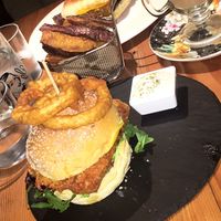 Hamburguesas con patatas dulces. at 26 Vegan Food Project in Lisbon