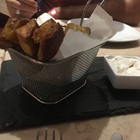 Batatas com veganaise  at 26 Vegan Food Project in Lisbon