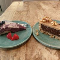 chocolate vegan tart & Acai vegan cheesecake at The Meets - Cornelis in Amsterdam