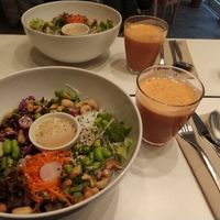 Asian salad bowl at Flowers Kitchen in Luxembourg City