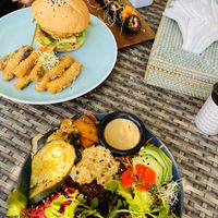 Quinoa Sushi, Tempeh Burger, Zucchini chips, Soul Bowl at The Cashew Tree in Pecatu