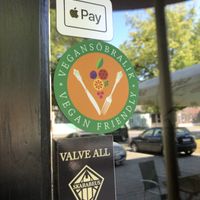 vegan friendly sticker at Kohvik Kroon in Parnu
