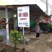 shaded outdoor eating  at Giai Khat Thao Chau  in Ben Tre