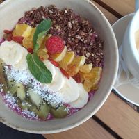 Tres Jolie! Smoothie bowl. at Sweet Rawmance in Paris