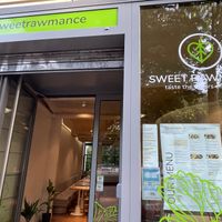 Entrance  at Sweet Rawmance in Paris