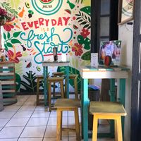 Bar at Amanecer Juice Bar in Antigua