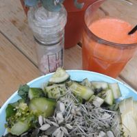 vegan greens salad at SLA - Kerkplein in The Hague