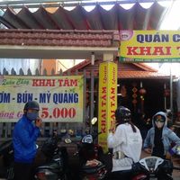 Front of restaurant at Khai Tam - Phan Chu Trinh in Da Nang