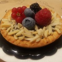 Chocolate, almond and berry tart at Universo Vegano in Bologna