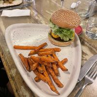 Encomienda’s burger at La Encomienda in Madrid